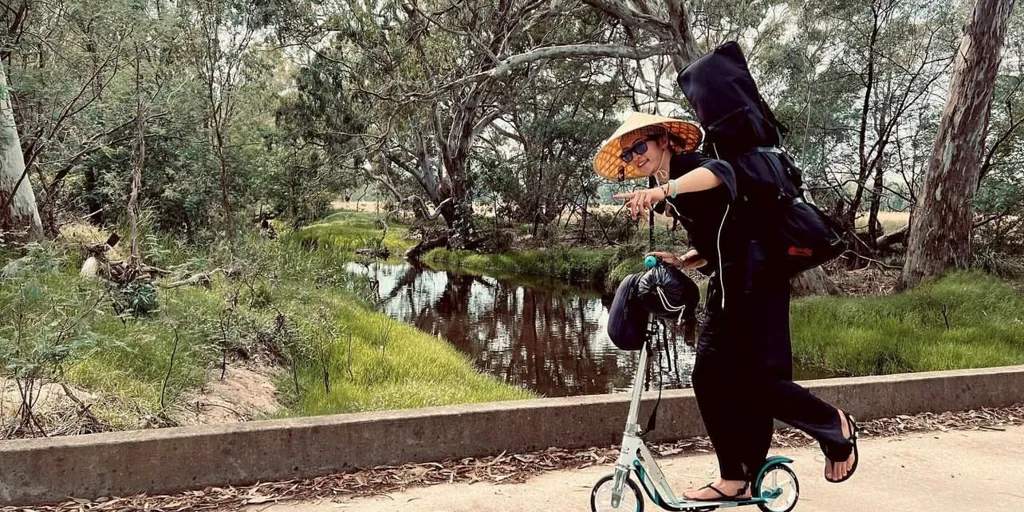 Uni rides his scooter from Melbourne to Cairns