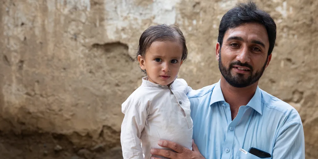 Banner Afghan Refugee Removes Obstacles Barring Children With Disabilities From School