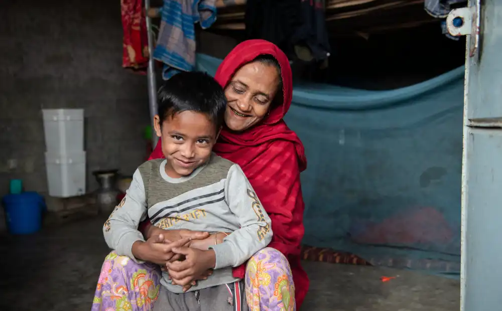 Bangladesh_Rohingya-Mother-And-Child-Min