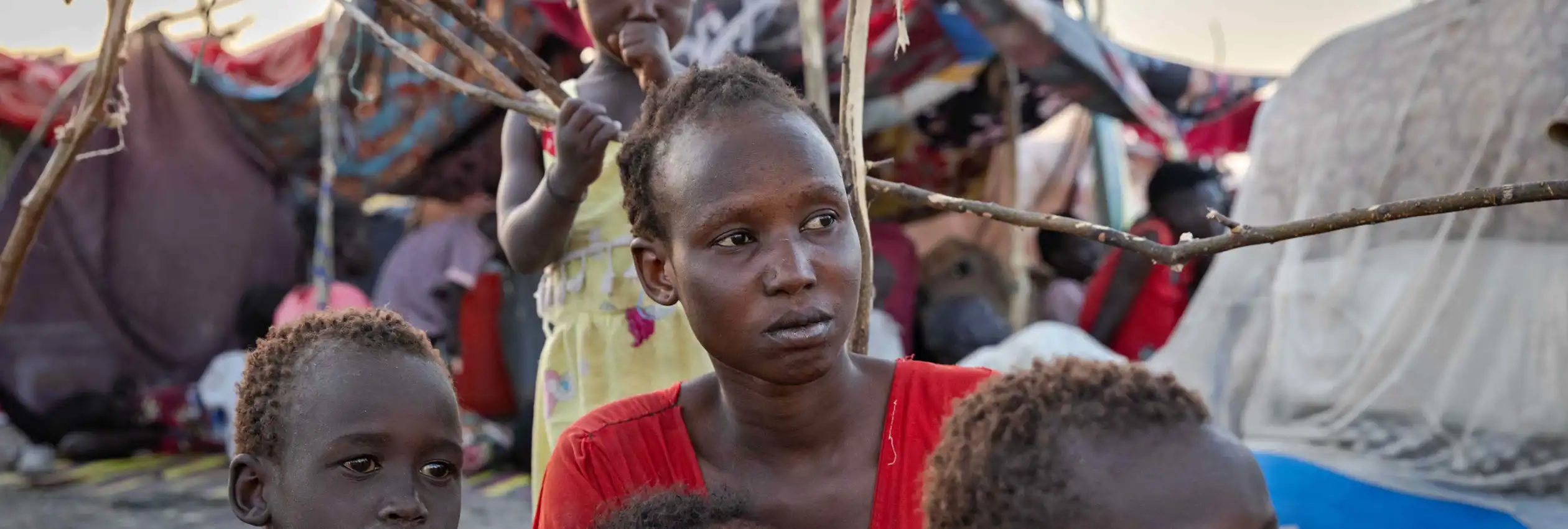 South Sudan_refugees-in-UNHCR-transit-centre