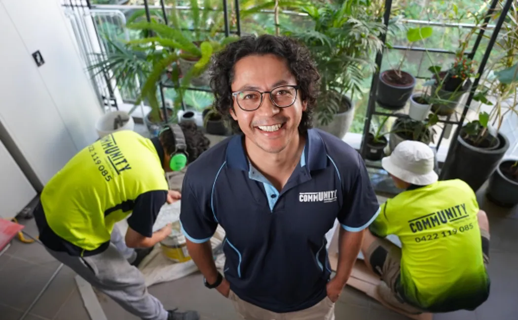 Australia. Hedayat Osyan on building site