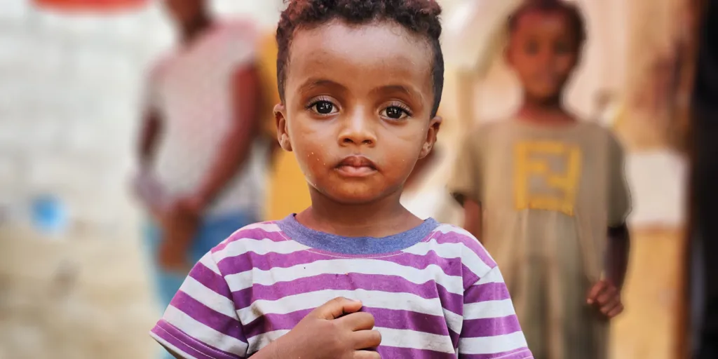 Displaced People Received Cash Assistance In Shaab IDP Site In Aden Governerate