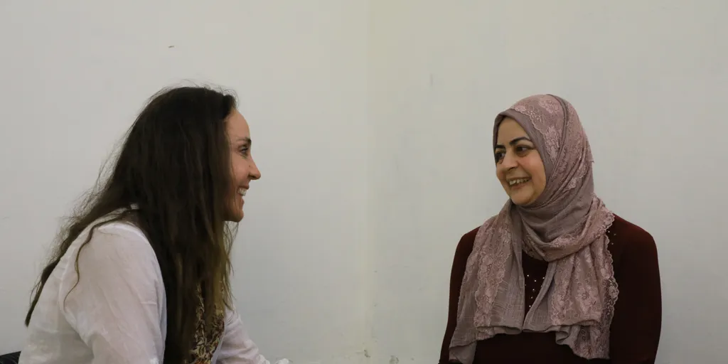 Janine Allis with Malak, a Syrian refugee living in Jordan.