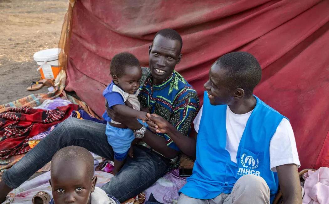 South Sudan_refugees-sit-at-the-transit-centre-in-Renk