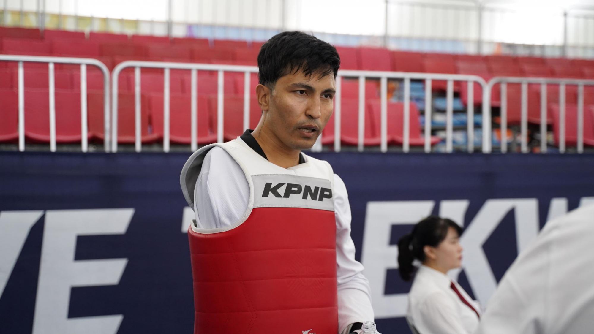 Paris. Hadi Hassanzada