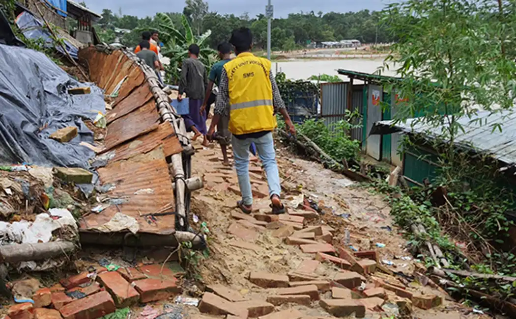 Extension Devastating Floods And Landslides Hit Rohingya Camps In Bangladesh Clean Up
