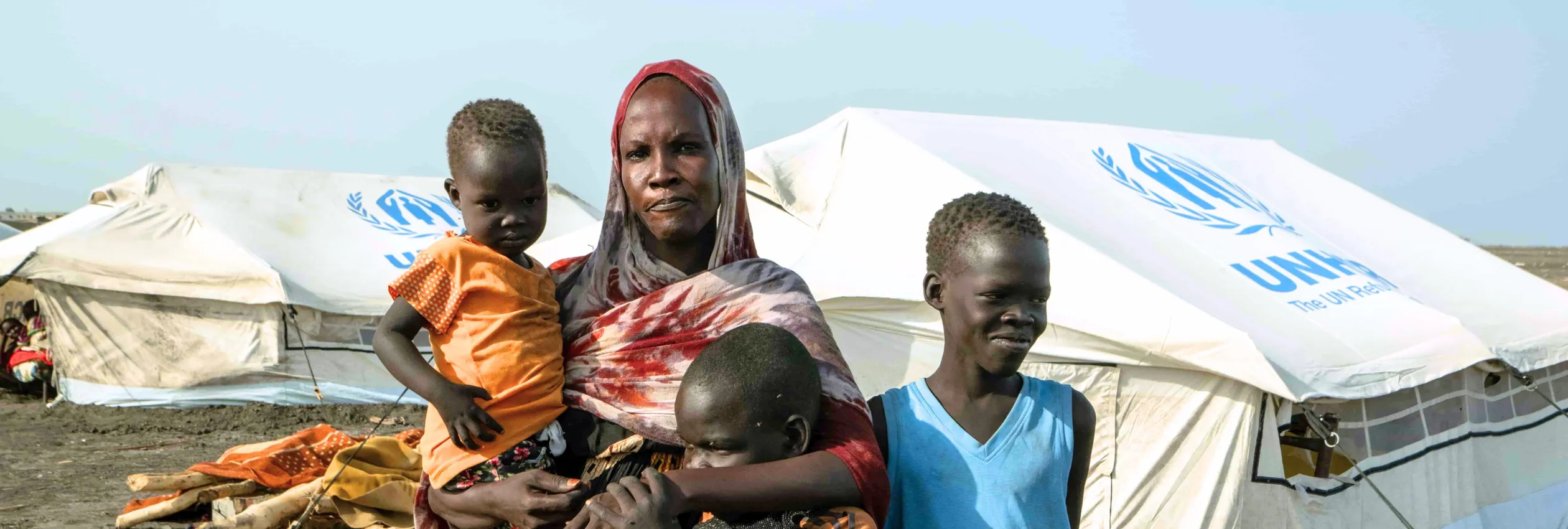 Sudan_Nyapuod-Riak-Dup-with-her-family