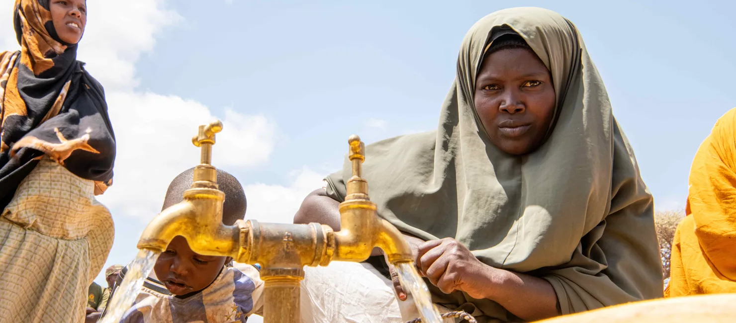 Kenya_ Hajira-Abdullaji-fetches-clean-water